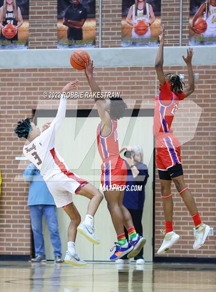 Thumbnail 2 in Duncanville @ Rockwall-Heath (UIL 6A Region II BB Area Playoff) photogallery.