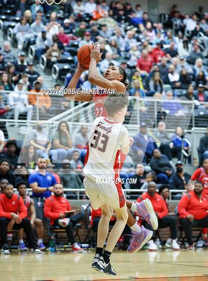 Thumbnail 3 in Duncanville @ Rockwall-Heath (UIL 6A Region II BB Area Playoff) photogallery.