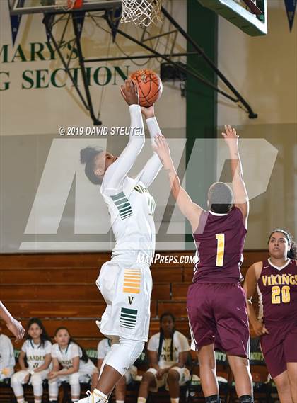 Thumbnail 1 in Edison vs. Vanden (St. Mary's Stockton MLK Showcase) photogallery.