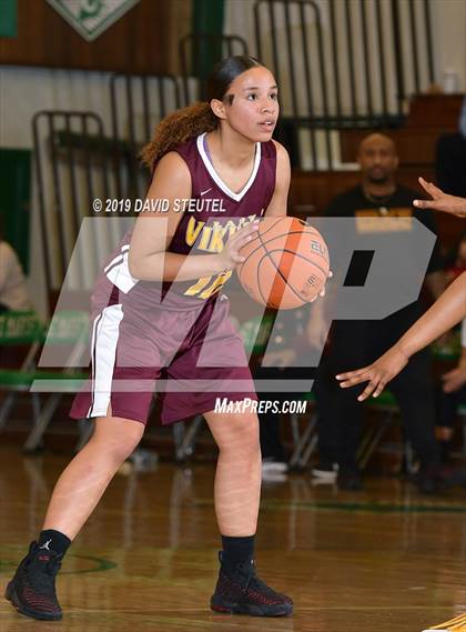 Thumbnail 2 in Edison vs. Vanden (St. Mary's Stockton MLK Showcase) photogallery.
