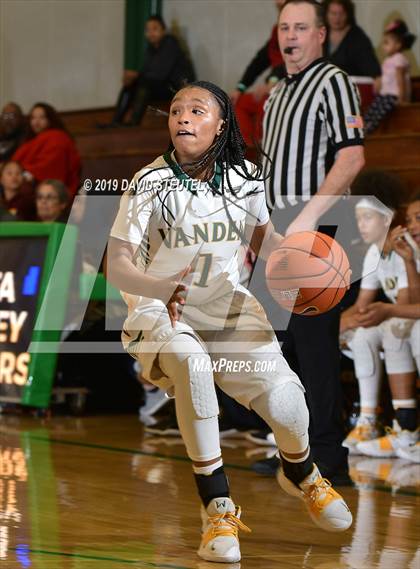 Thumbnail 2 in Edison vs. Vanden (St. Mary's Stockton MLK Showcase) photogallery.