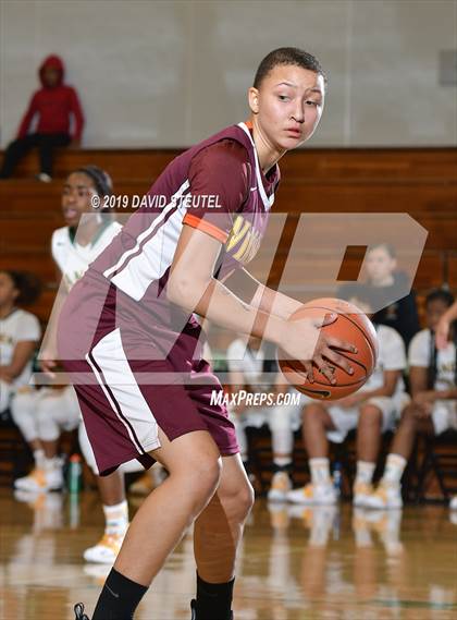 Thumbnail 2 in Edison vs. Vanden (St. Mary's Stockton MLK Showcase) photogallery.