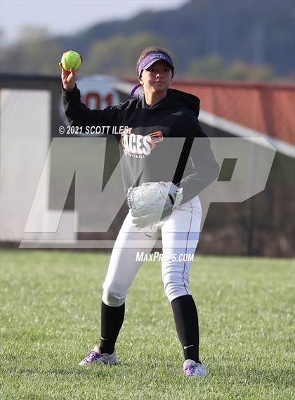 Thumbnail 2 in Bloom-Carroll vs Amanda-Clearcreek photogallery.