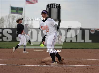 Thumbnail 3 in Bloom-Carroll vs Amanda-Clearcreek photogallery.