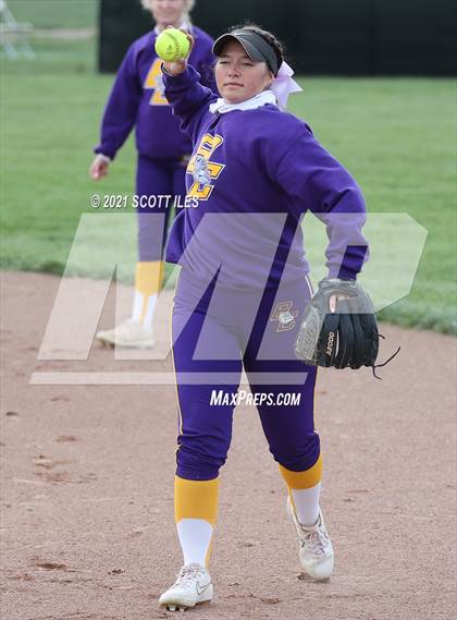 Thumbnail 3 in Bloom-Carroll vs Amanda-Clearcreek photogallery.