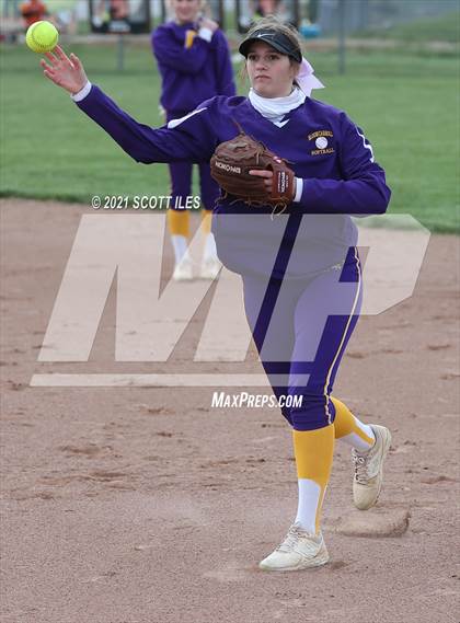 Thumbnail 2 in Bloom-Carroll vs Amanda-Clearcreek photogallery.