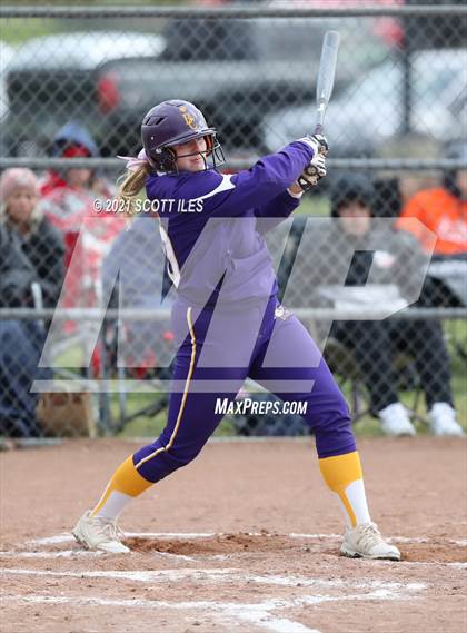 Thumbnail 3 in Bloom-Carroll vs Amanda-Clearcreek photogallery.