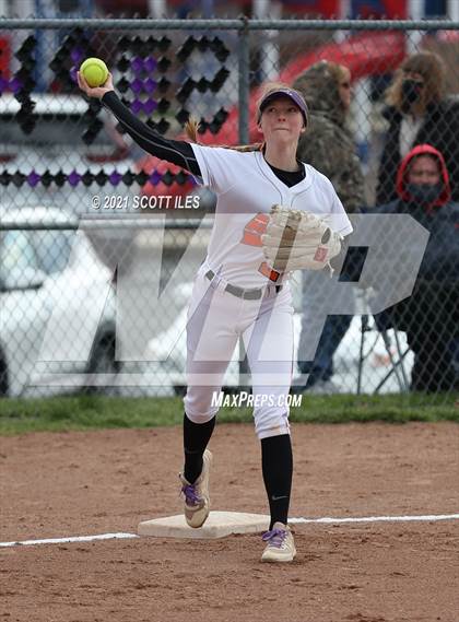 Thumbnail 3 in Bloom-Carroll vs Amanda-Clearcreek photogallery.