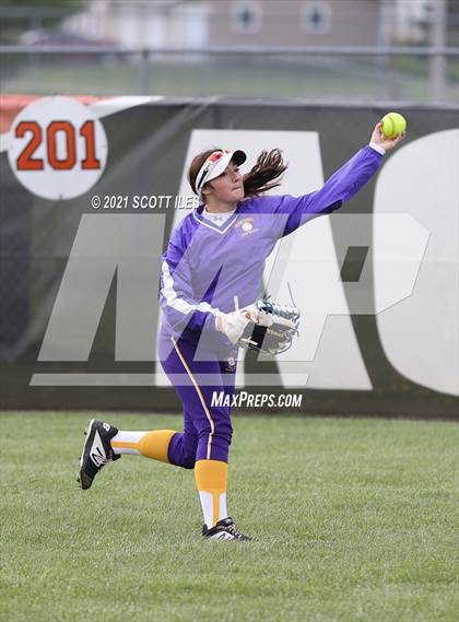 Thumbnail 2 in Bloom-Carroll vs Amanda-Clearcreek photogallery.