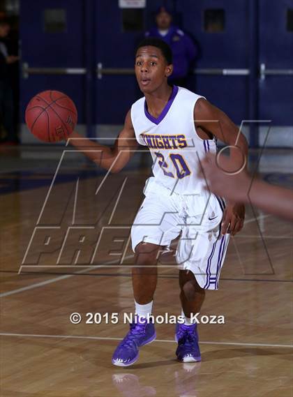 Thumbnail 3 in Warren vs. Lynwood photogallery.