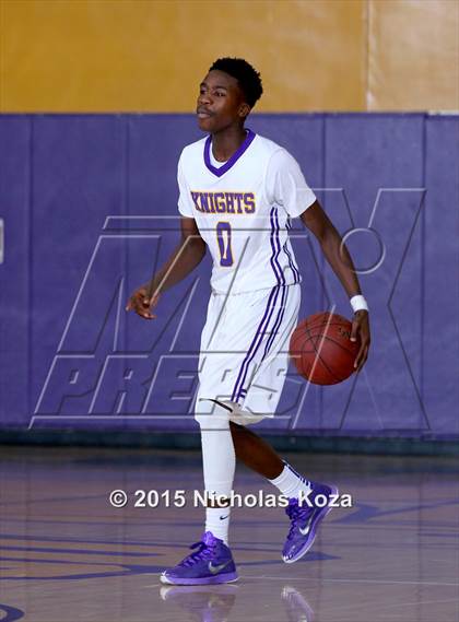 Thumbnail 2 in Warren vs. Lynwood photogallery.