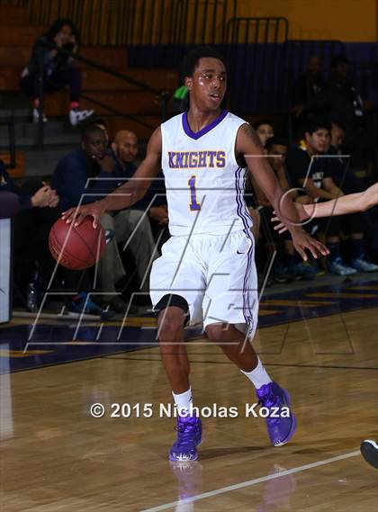 Thumbnail 1 in Warren vs. Lynwood photogallery.