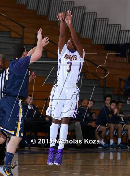 Thumbnail 2 in Warren vs. Lynwood photogallery.