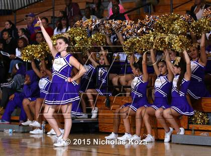Thumbnail 1 in Warren vs. Lynwood photogallery.
