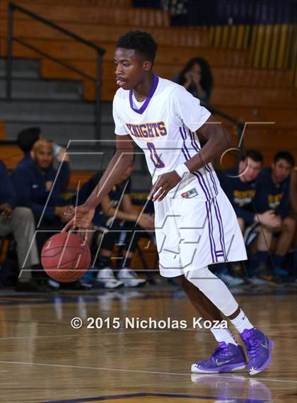 Thumbnail 1 in Warren vs. Lynwood photogallery.