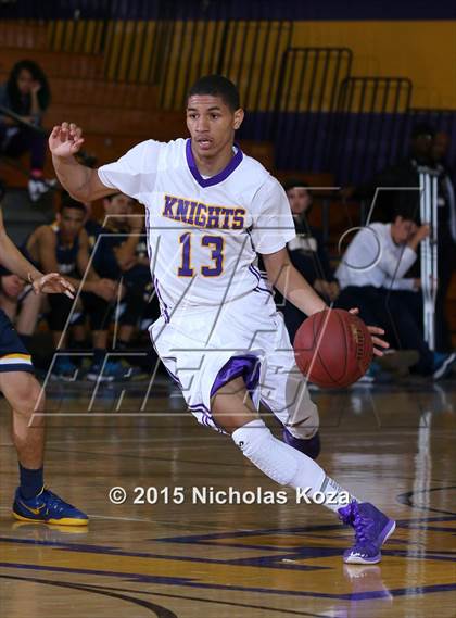 Thumbnail 3 in Warren vs. Lynwood photogallery.