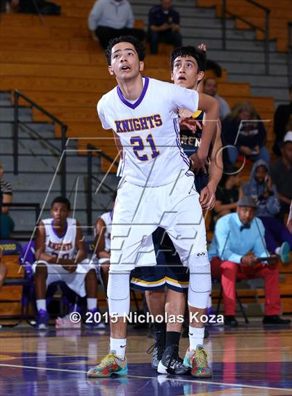Thumbnail 1 in Warren vs. Lynwood photogallery.