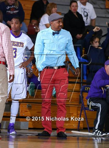 Thumbnail 3 in Warren vs. Lynwood photogallery.