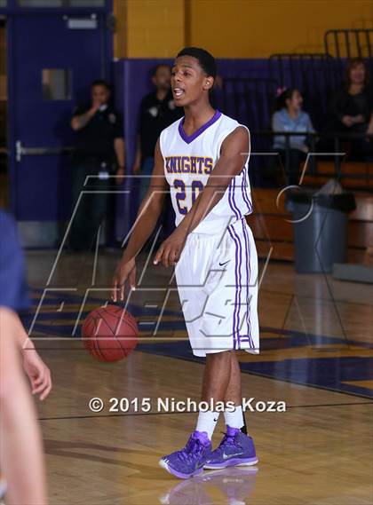 Thumbnail 1 in Warren vs. Lynwood photogallery.