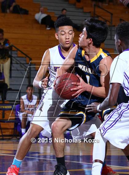 Thumbnail 2 in Warren vs. Lynwood photogallery.