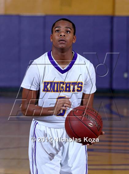 Thumbnail 3 in Warren vs. Lynwood photogallery.