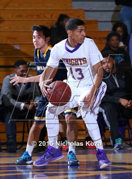 Thumbnail 2 in Warren vs. Lynwood photogallery.