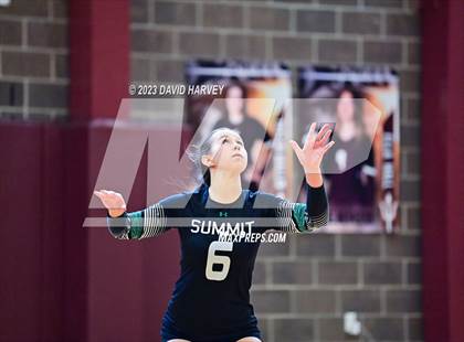 Thumbnail 3 in Centaurus vs. Summit photogallery.