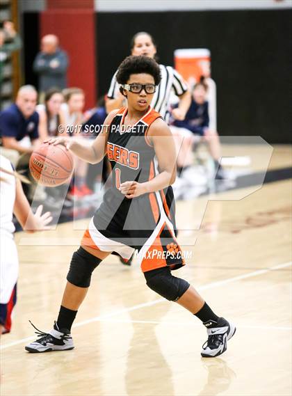 Thumbnail 1 in San Jacinto vs. Great Oak (Mustang Tip Off Classic) photogallery.