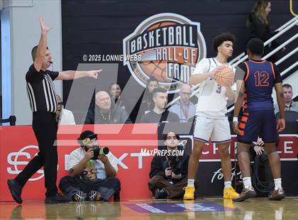 Thumbnail 1 in Gonzaga vs. Roosevelt (Army National Guard Hoophall Classic) photogallery.