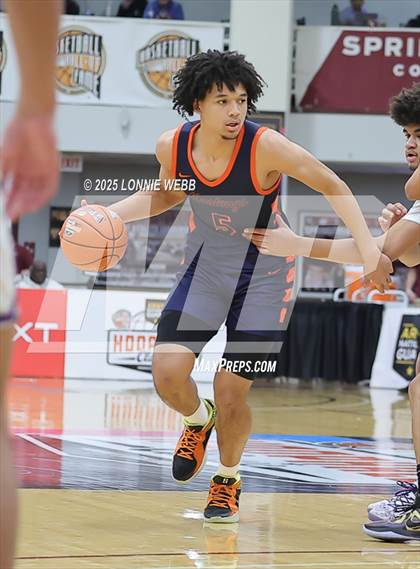 Thumbnail 2 in Gonzaga vs. Roosevelt (Army National Guard Hoophall Classic) photogallery.