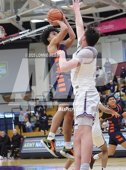 Thumbnail 2 in Gonzaga vs. Roosevelt (Army National Guard Hoophall Classic) photogallery.