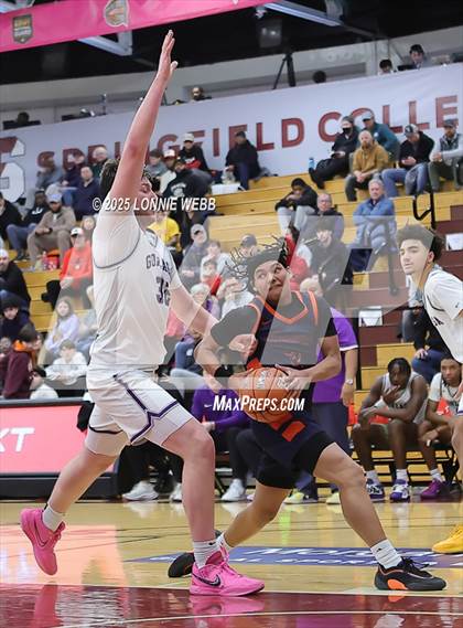 Thumbnail 2 in Gonzaga vs. Roosevelt (Army National Guard Hoophall Classic) photogallery.