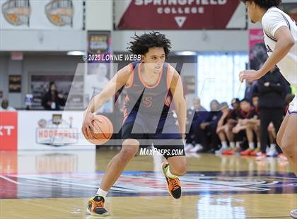 Thumbnail 2 in Gonzaga vs. Roosevelt (Army National Guard Hoophall Classic) photogallery.