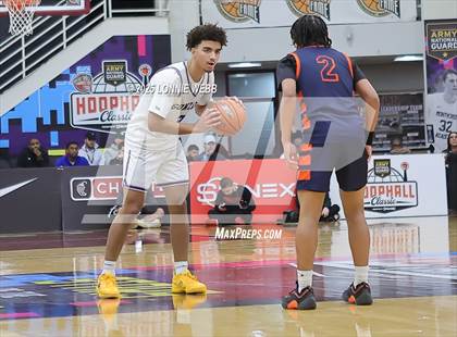 Thumbnail 3 in Gonzaga vs. Roosevelt (Army National Guard Hoophall Classic) photogallery.