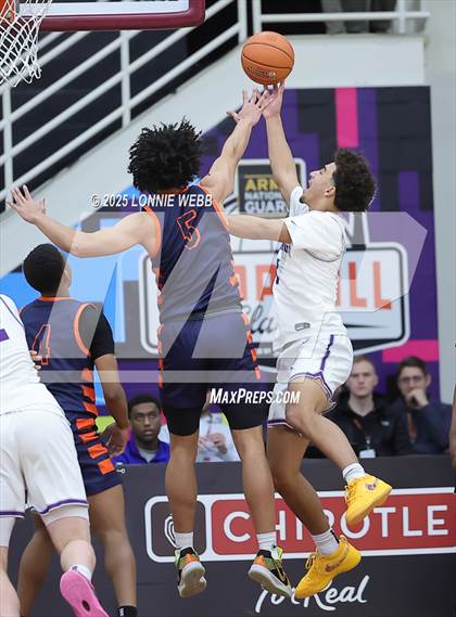 Thumbnail 1 in Gonzaga vs. Roosevelt (Army National Guard Hoophall Classic) photogallery.