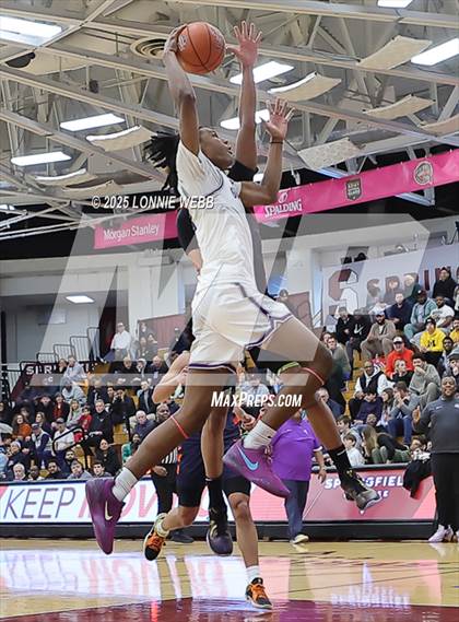 Thumbnail 3 in Gonzaga vs. Roosevelt (Army National Guard Hoophall Classic) photogallery.