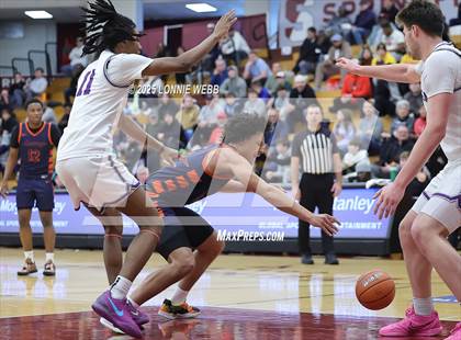 Thumbnail 3 in Gonzaga vs. Roosevelt (Army National Guard Hoophall Classic) photogallery.