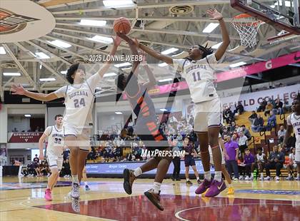 Thumbnail 1 in Gonzaga vs. Roosevelt (Army National Guard Hoophall Classic) photogallery.