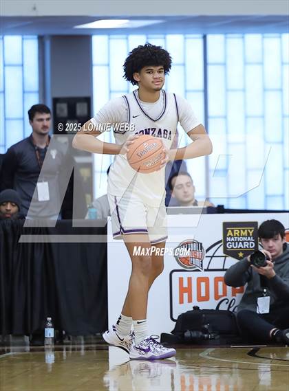 Thumbnail 3 in Gonzaga vs. Roosevelt (Army National Guard Hoophall Classic) photogallery.