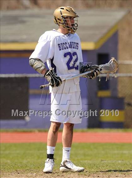 Thumbnail 2 in Whitman @ Islip photogallery.
