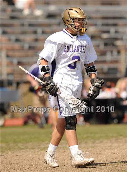Thumbnail 2 in Whitman @ Islip photogallery.