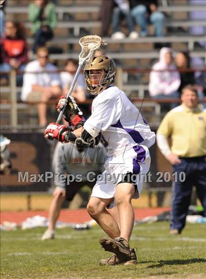 Thumbnail 1 in Whitman @ Islip photogallery.
