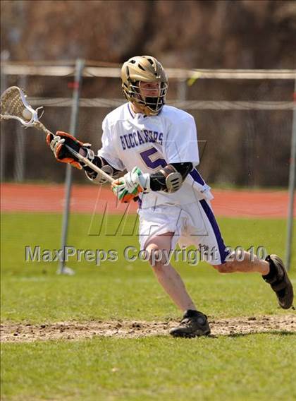 Thumbnail 3 in Whitman @ Islip photogallery.