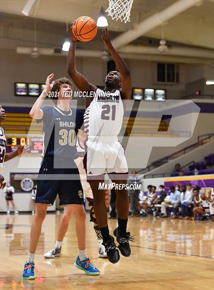 Thumbnail 1 in Morrilton vs Shiloh Christian (AAA 4A Regional First Round) photogallery.