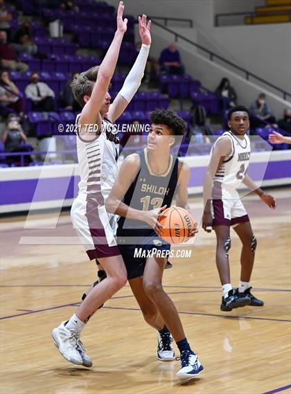 Thumbnail 1 in Morrilton vs Shiloh Christian (AAA 4A Regional First Round) photogallery.