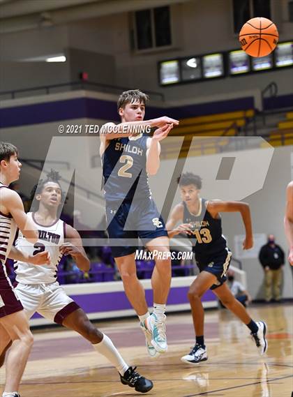 Thumbnail 3 in Morrilton vs Shiloh Christian (AAA 4A Regional First Round) photogallery.