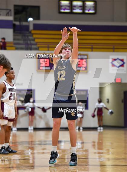 Thumbnail 3 in Morrilton vs Shiloh Christian (AAA 4A Regional First Round) photogallery.