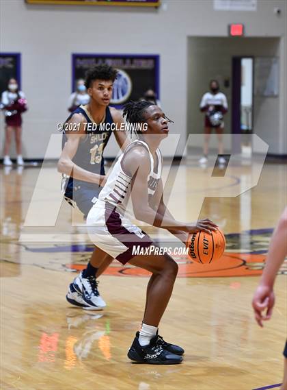Thumbnail 1 in Morrilton vs Shiloh Christian (AAA 4A Regional First Round) photogallery.