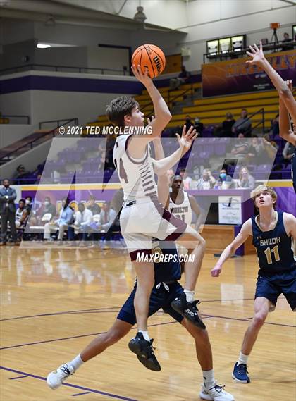 Thumbnail 2 in Morrilton vs Shiloh Christian (AAA 4A Regional First Round) photogallery.