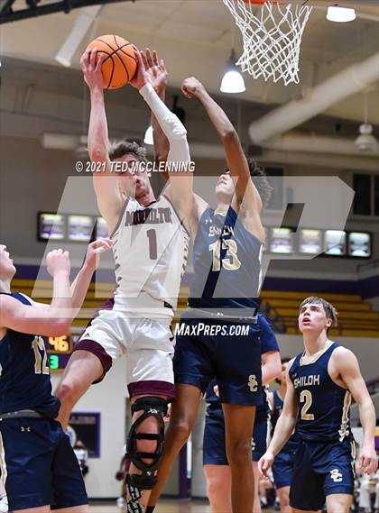 Thumbnail 2 in Morrilton vs Shiloh Christian (AAA 4A Regional First Round) photogallery.